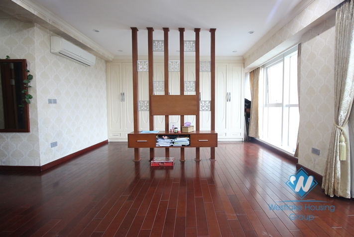 Nice 3 bedrooms apartment for rent in Ciputra 