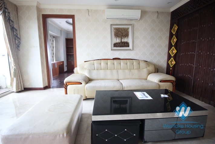 Nice 3 bedrooms apartment for rent in Ciputra 