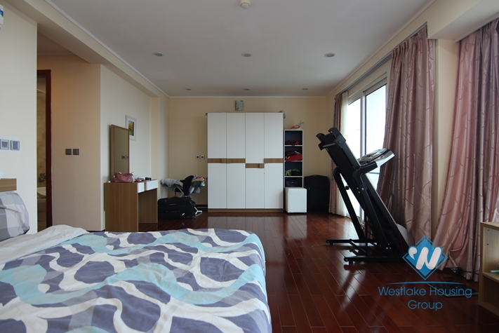 154sqm with 03 bedrooms apartment for rent in Ciputra, Tay Ho