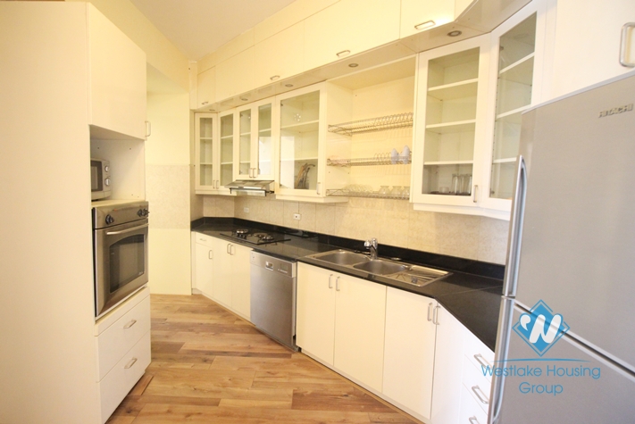 An apartment for rent in E building of Ciputra International Ha Noi City.