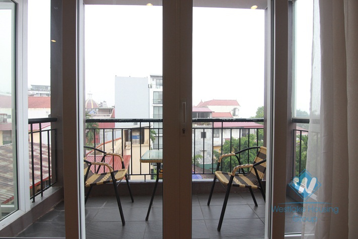 An apartment with 2bedrooms for rent in Dang Thai Mai street, Tay Ho district 