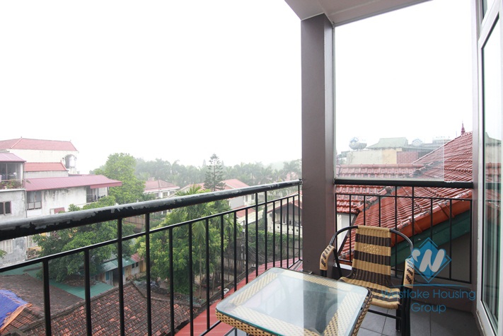 An apartment with 2bedrooms for rent in Dang Thai Mai street, Tay Ho district 