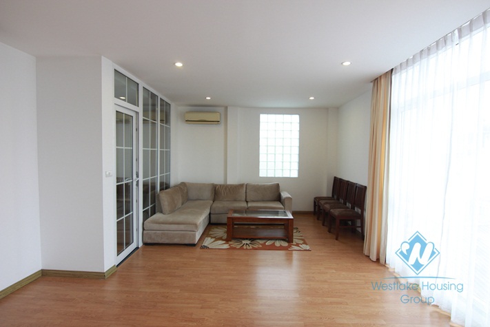 An apartment with 2bedrooms for rent in Dang Thai Mai street, Tay Ho district 