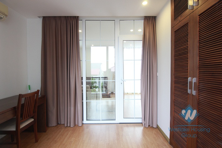 An apartment with 2bedrooms for rent in Dang Thai Mai street, Tay Ho district 