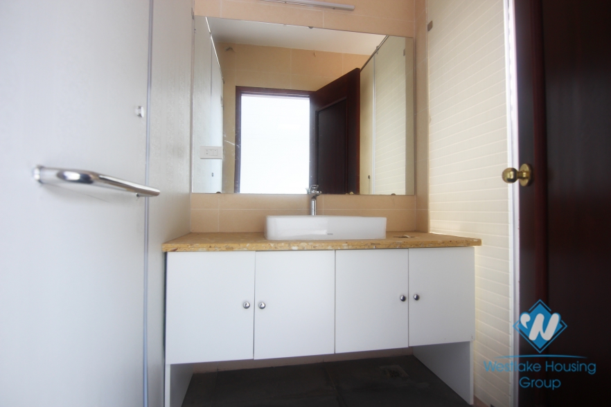 Brand new 03 bedrooms house for rent in Ba Dinh district