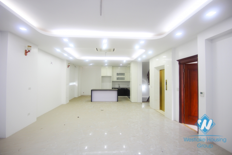 Brand new 03 bedrooms house for rent in Ba Dinh district