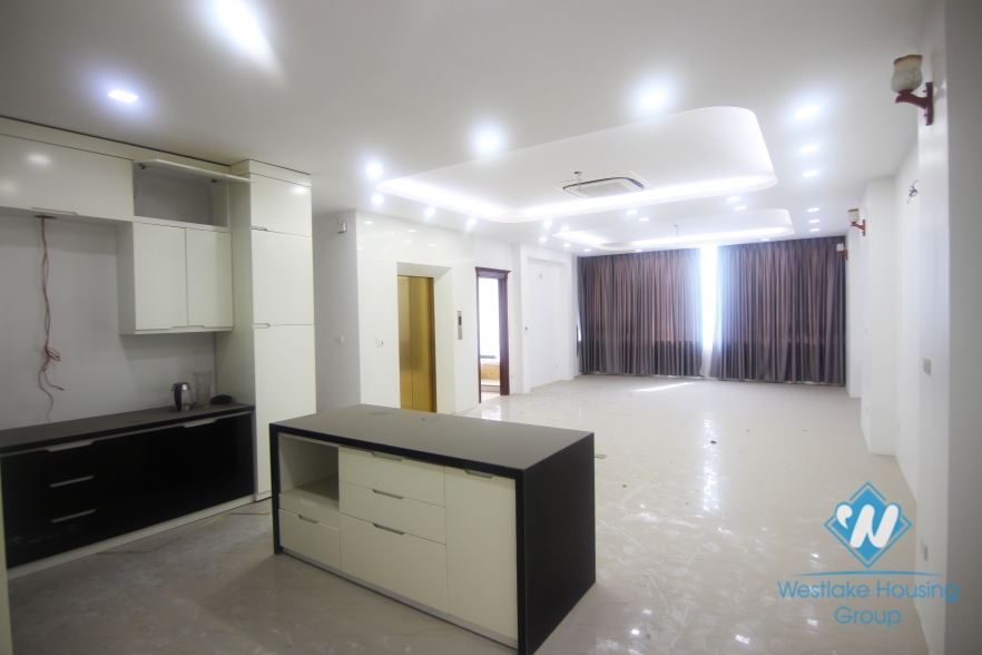 Brand new 03 bedrooms house for rent in Ba Dinh district