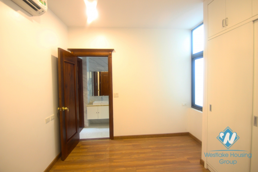 Brand new 03 bedrooms house for rent in Ba Dinh district