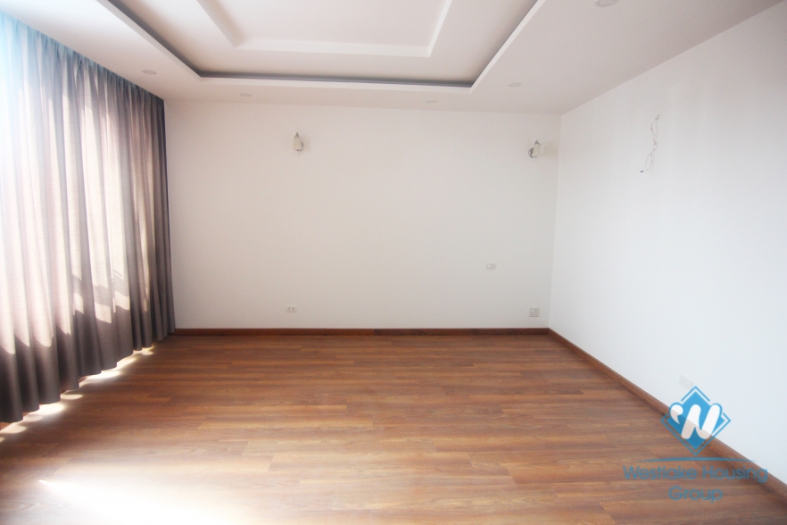 Brand new 03 bedrooms house for rent in Ba Dinh district