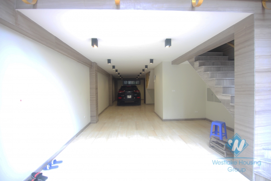 7 floors house for rent in Ba Dinh district, Hanoi