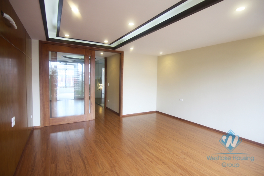 7 floors house for rent in Ba Dinh district, Hanoi