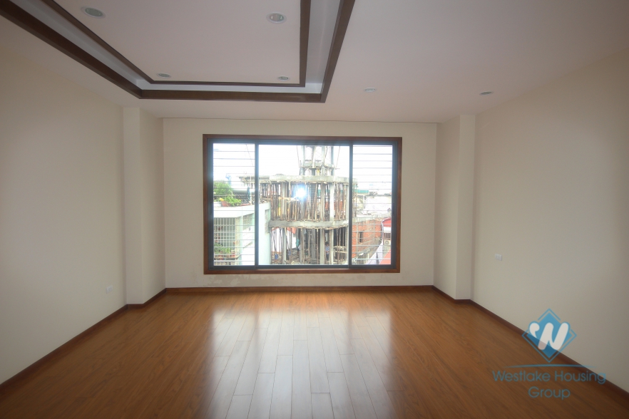 7 floors house for rent in Ba Dinh district, Hanoi