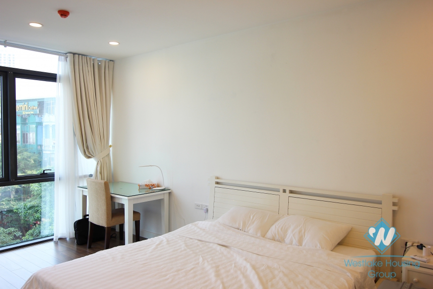 Modern and spacious apartment for rent in Pham Huy Thong-Ba Dinh-Ha Noi