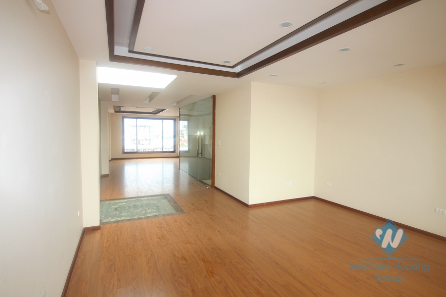7 floors house for rent in Ba Dinh district, Hanoi