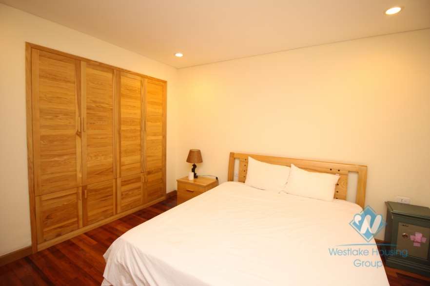 Good serviced apartment for rent in Lieu Giai, Ba Dinh, Hanoi