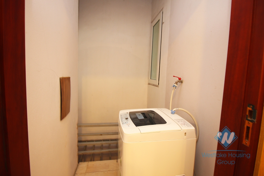 Good serviced apartment for rent in Lieu Giai, Ba Dinh, Hanoi