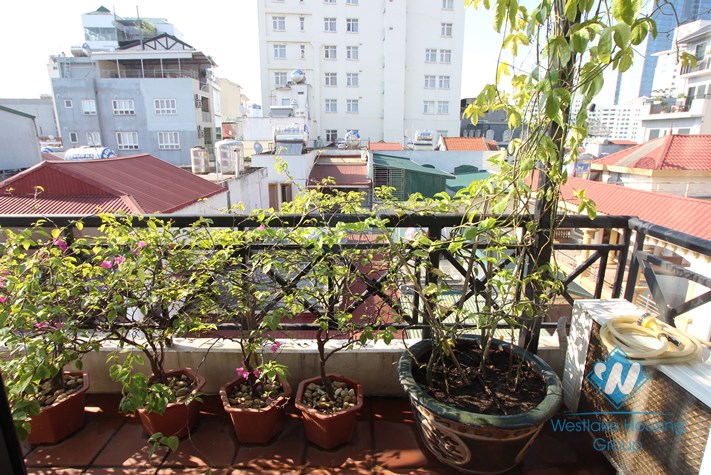 Modern 2 bedrooms apartment for rent in Ba Dinh, Ha Noi