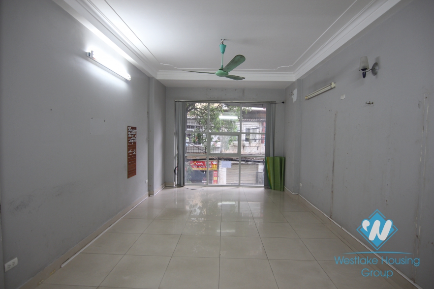 Spacious building for leasing office in Ba Dinh, Hanoi