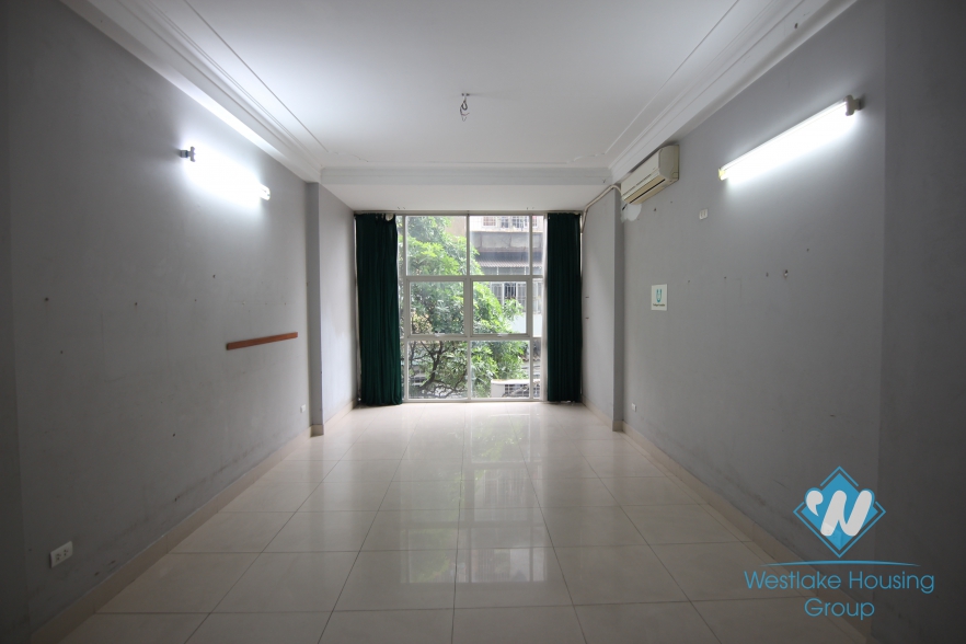 Spacious building for leasing office in Ba Dinh, Hanoi