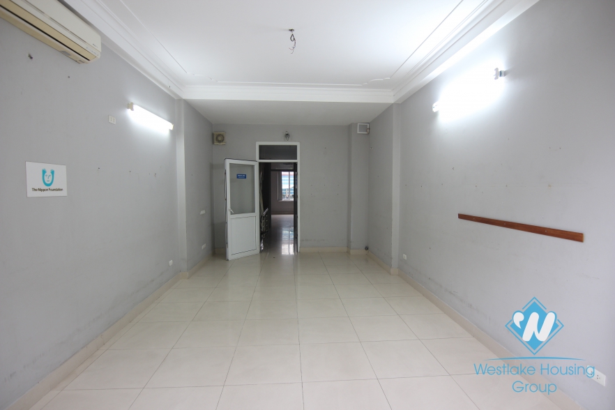 Spacious building for leasing office in Ba Dinh, Hanoi