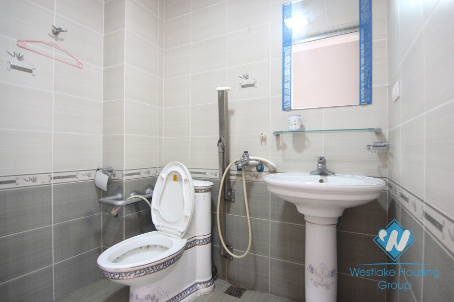 Spacious building for leasing office in Ba Dinh, Hanoi