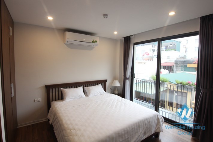 Clean and new apartment for rent in Ba Dinh district, Near Lotte building