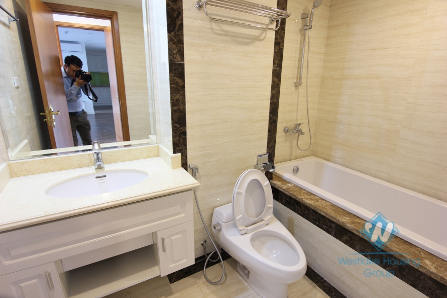  lake view apartment for rent in Ba Dinh area, Near Lotte Building.