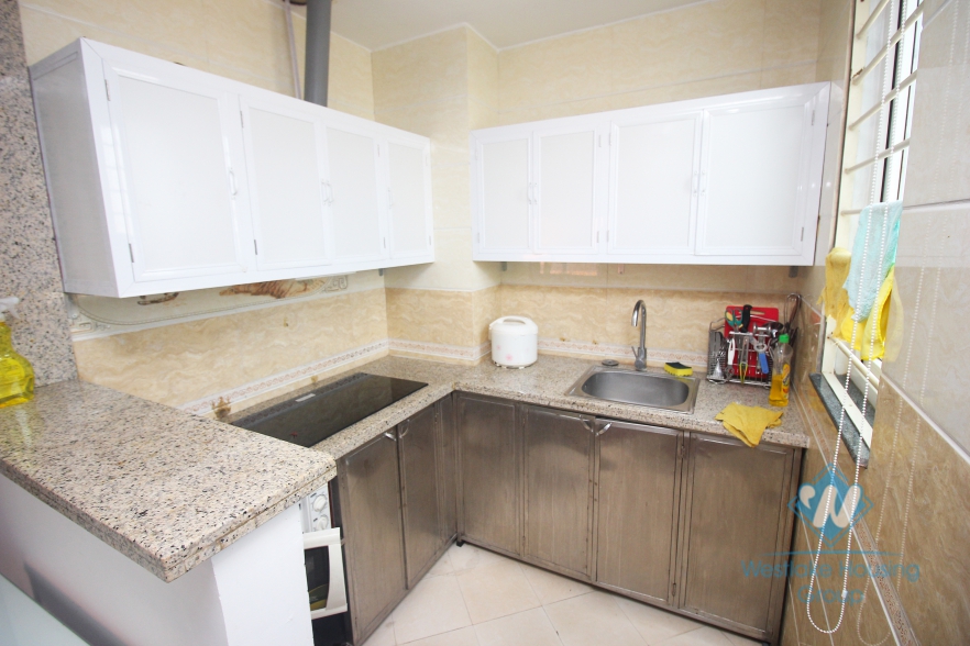 One bedroom apartment for rent in Van Bao street, Ba Dinh district, Ha Noi