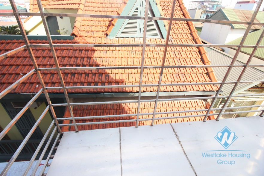 One bedroom apartment for rent in Van Bao street, Ba Dinh district, Ha Noi
