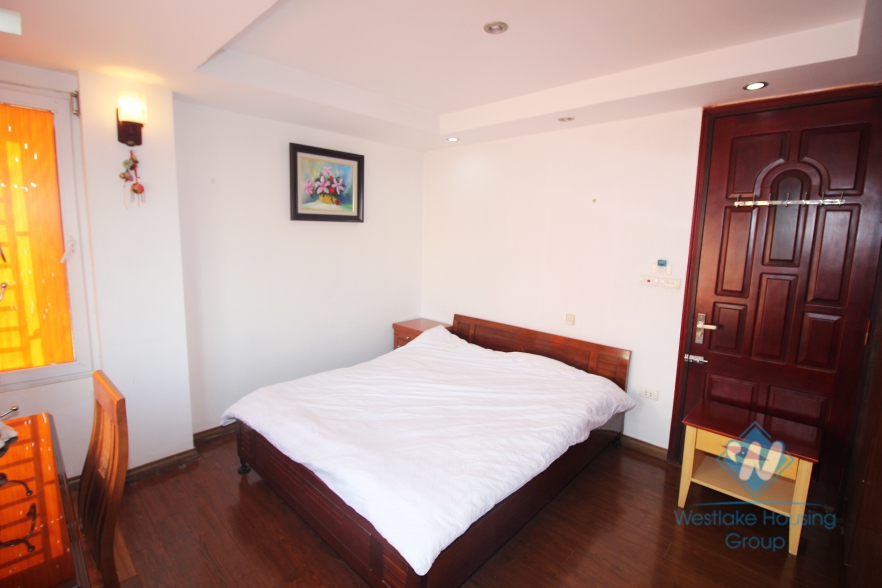 One bedroom apartment for rent in Van Bao street, Ba Dinh district, Ha Noi