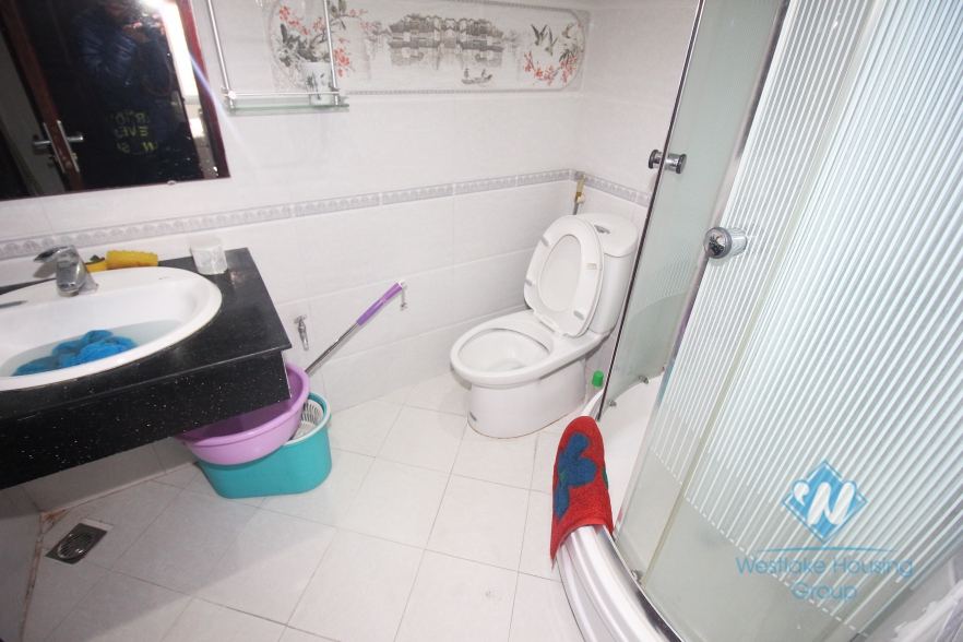 One bedroom apartment for rent in Van Bao street, Ba Dinh district, Ha Noi