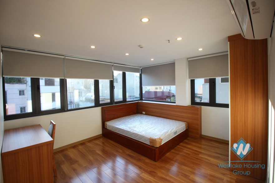 Nicely high floor apartment for rent in Ba Dinh, Hanoi