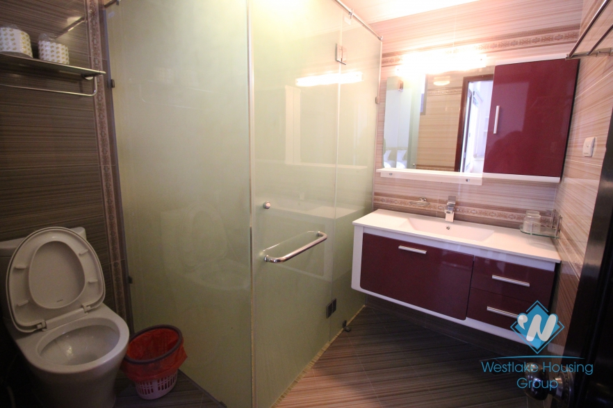 Airy beautiful apartment with green view for rent in Ba Dinh
