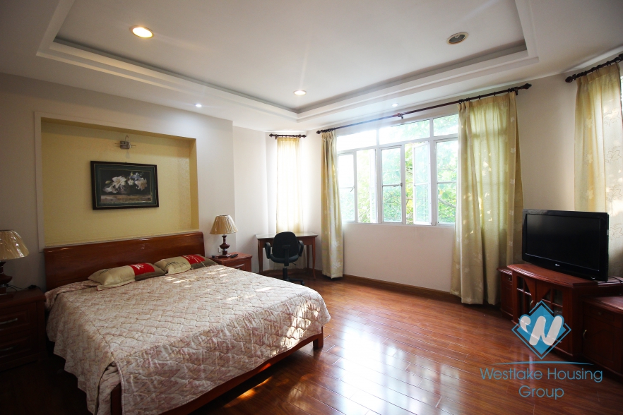 Spacious 1 bedroom apartment for rent in Ba Dinh