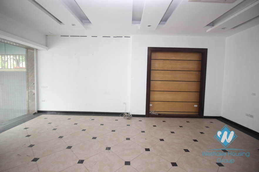 Unfurnished house for rent in Cau Giay district, Ha Noi