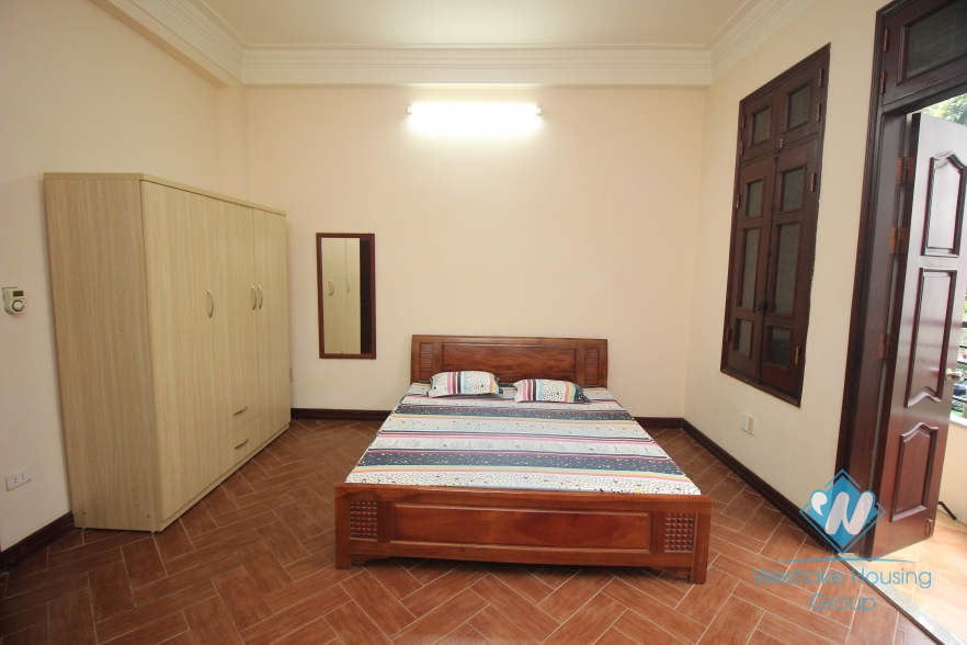 Cheap price and bright apartment for rent in Cau giay district 