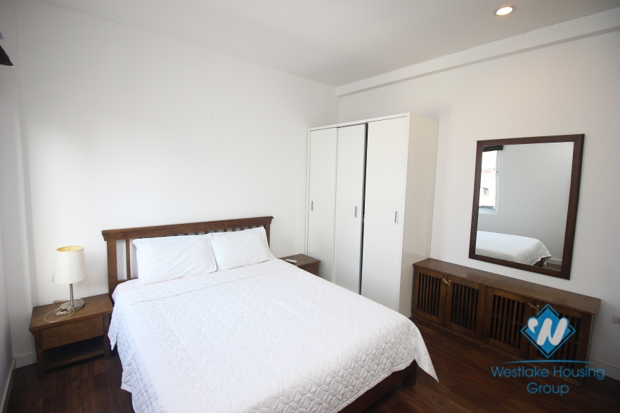 One nice and new apartment for rent in Nguyen Chi Thanh st, Ba Dinh district 