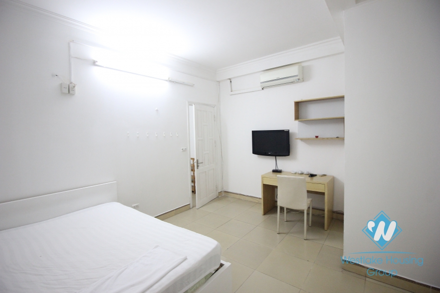 3rd-floor lovely studio apartment for rent in Cau Giay district