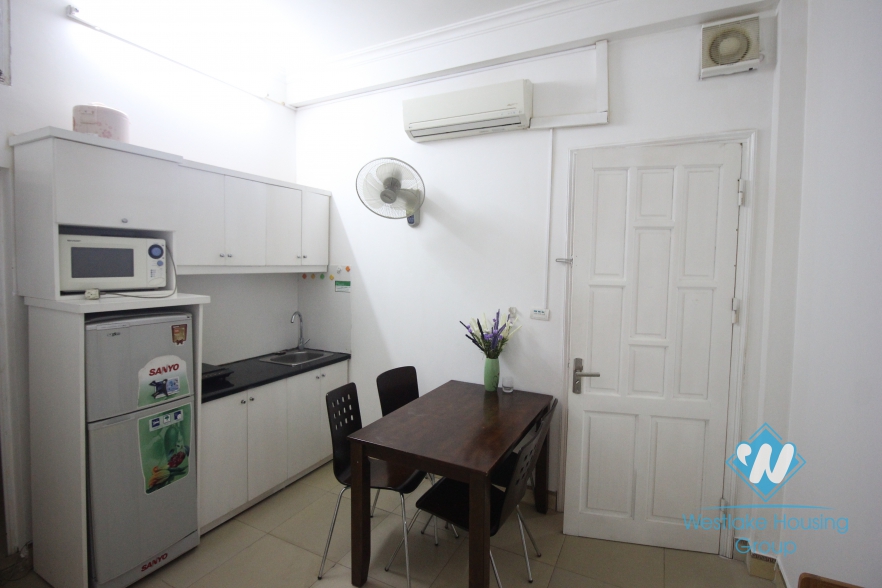 3rd-floor lovely studio apartment for rent in Cau Giay district