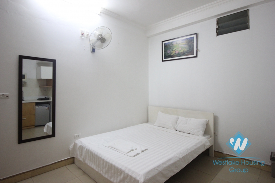 4th-floor lovely apartment for rent in Cau Giay District