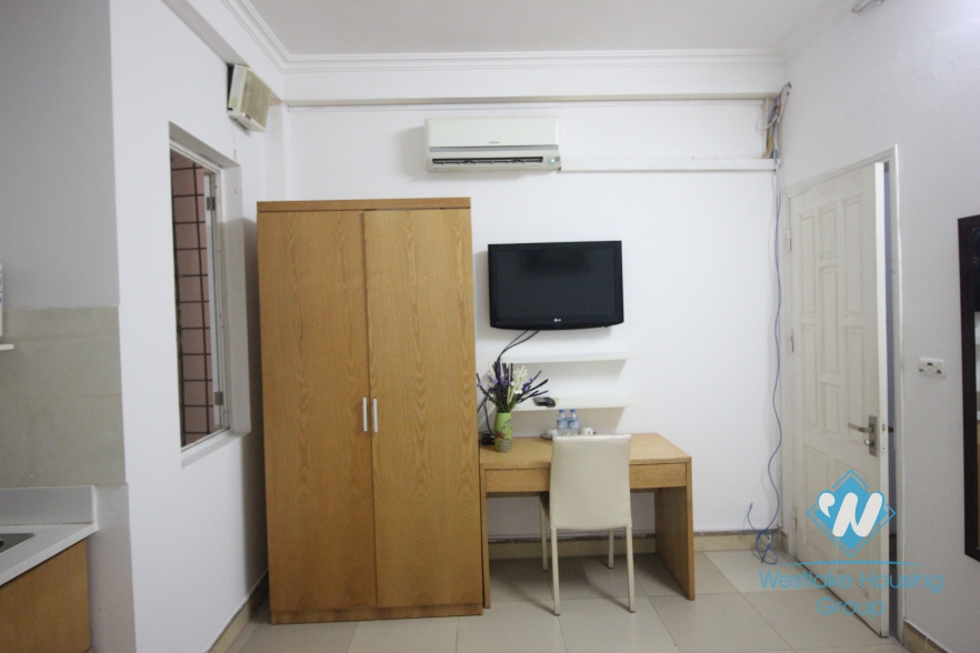 4th-floor lovely apartment for rent in Cau Giay District