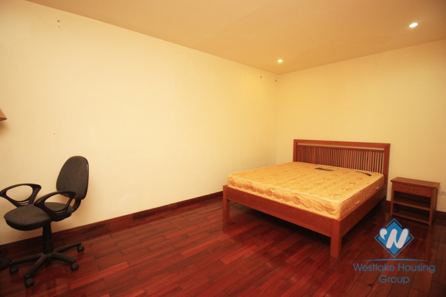 Brightly 2 bedroom apartment for rent in Ba Dinh, Ha Noi