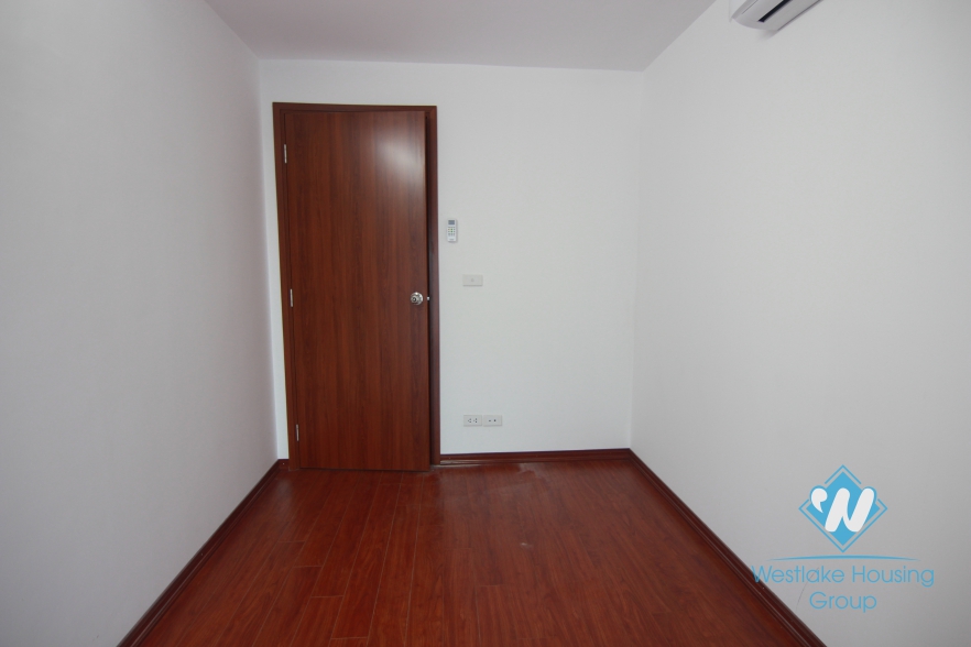 Very nice apartment with natual light for rent in Cau Giay district 