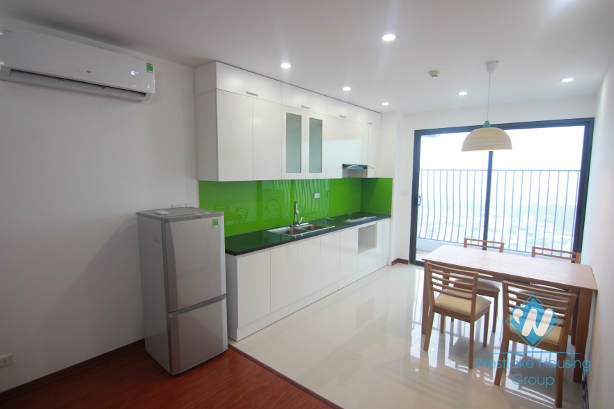 Very nice apartment with natual light for rent in Cau Giay district 