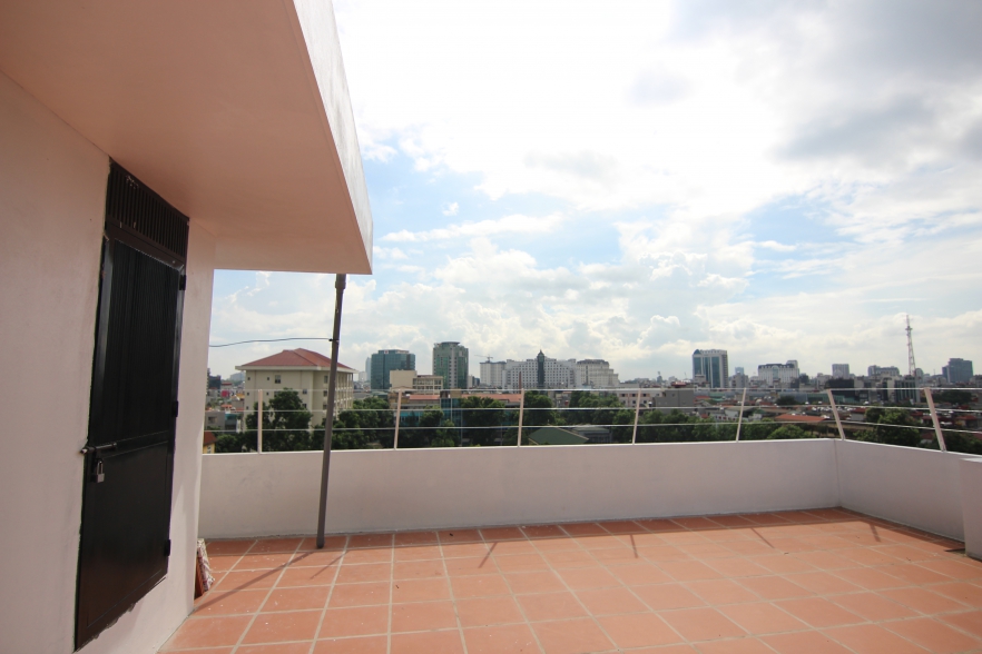 Warm and cozy studio for rent in Ba Dinh, Ha Noi