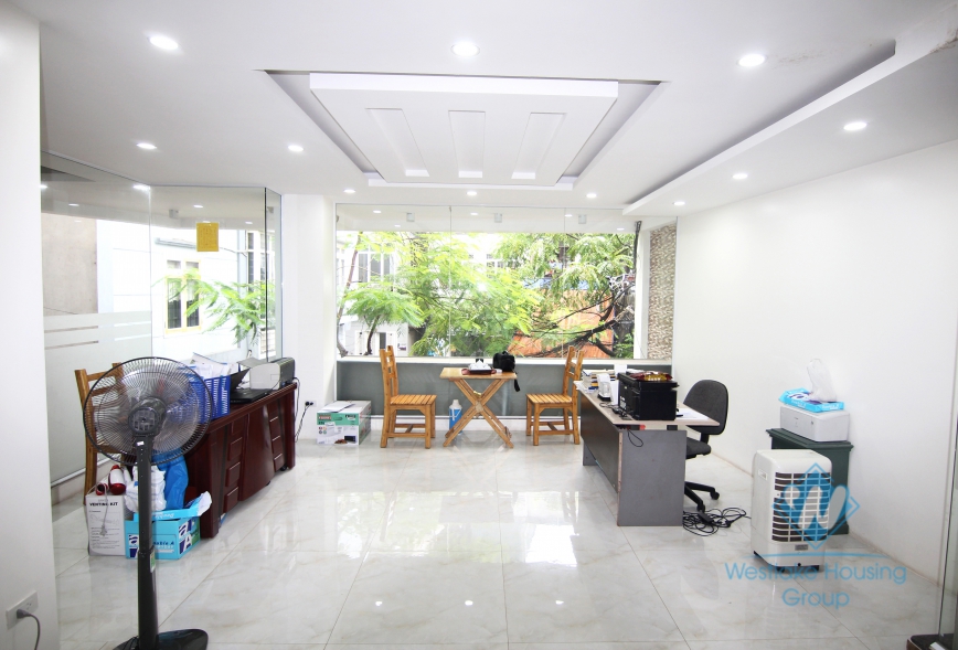 Office for lease in Ba Dinh district