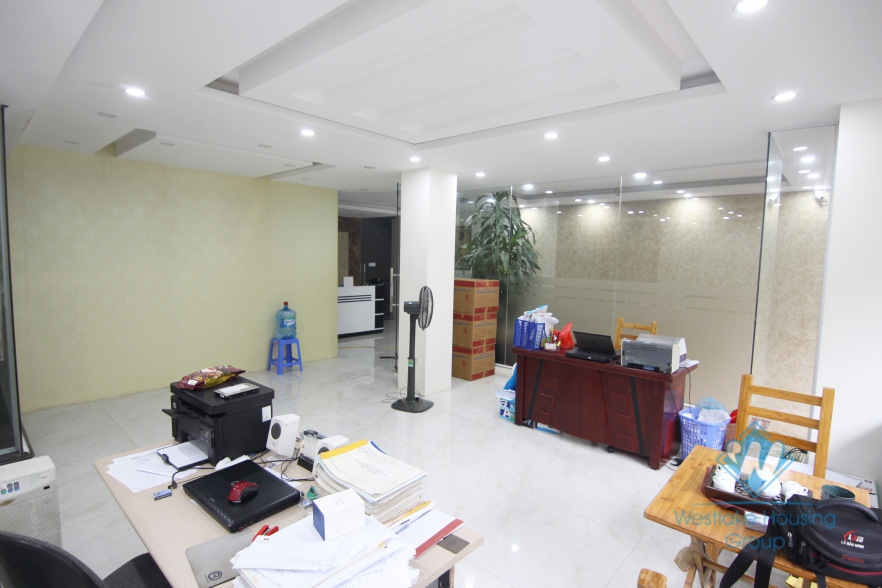 Office for lease in Ba Dinh district