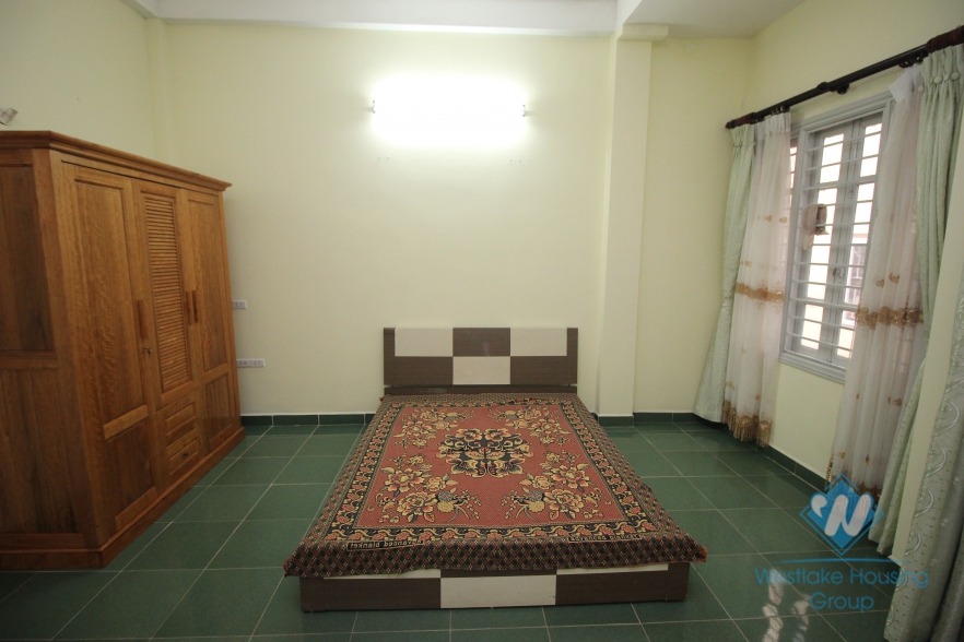 House with 5 bedrooms for rent in Ba Dinh District, Ha Noi 