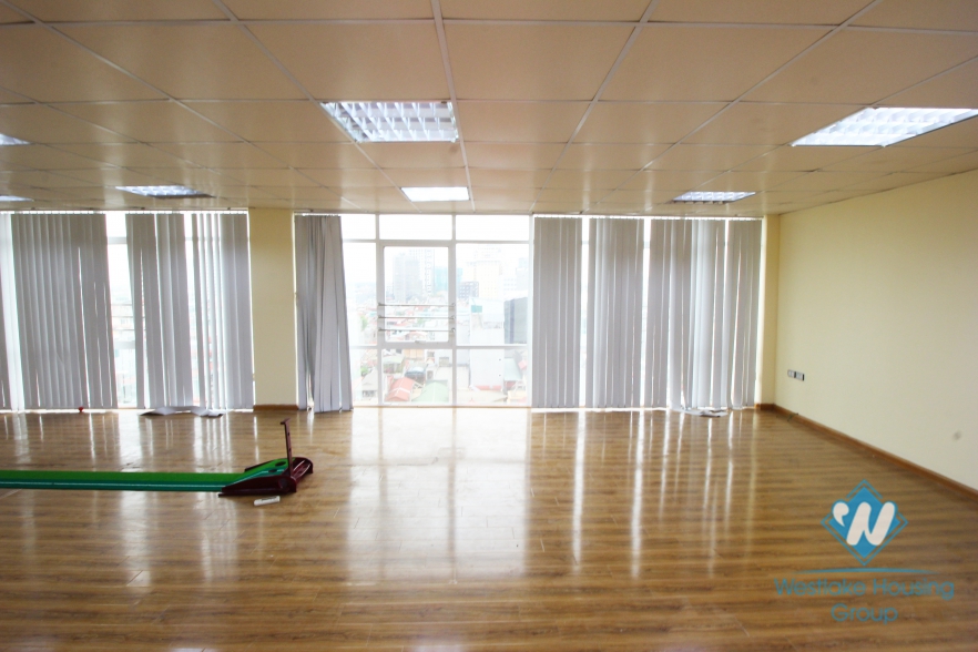 Professional and bright office for rent in Linh Lang, Ba Dinh