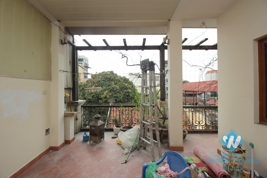 Private house for rent in Ba Dinh district, Ha Noi